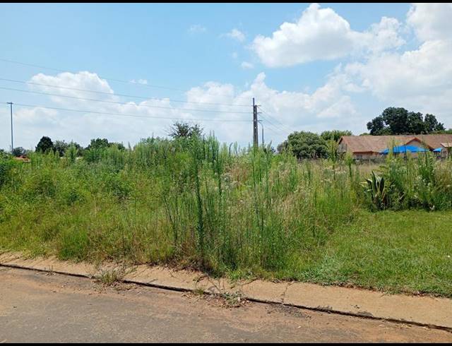 LAND FOR SALE IN CARLETONVILLE